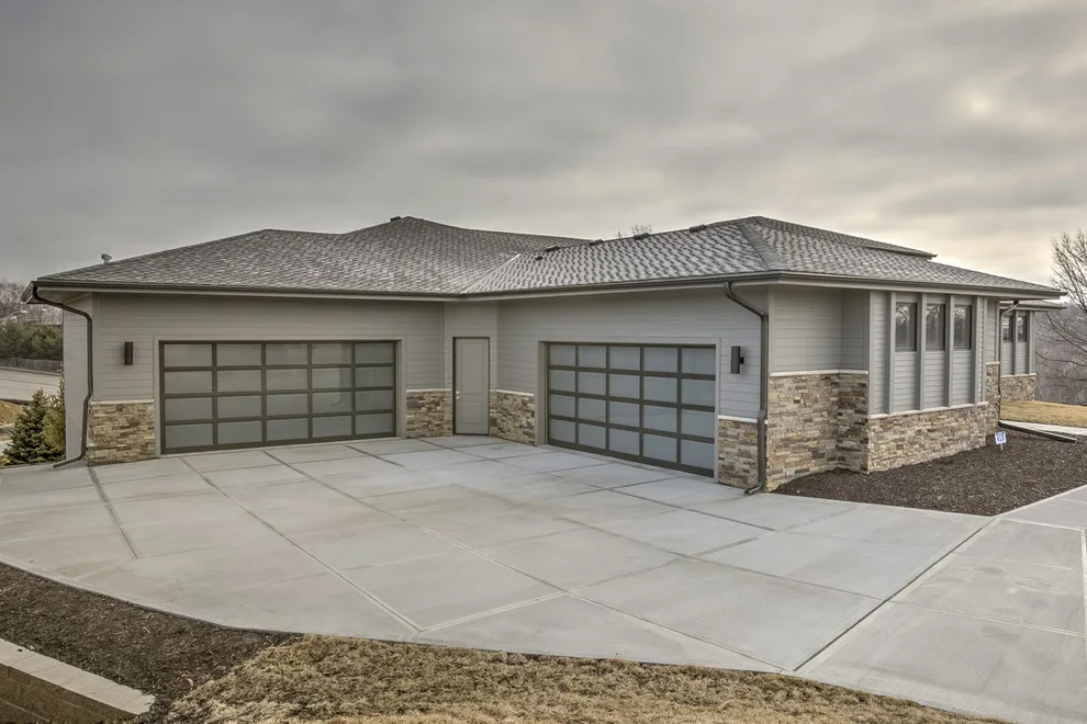 Modern Ranch - Omaha, NE by Arjay Builders Inc. - Photo 26