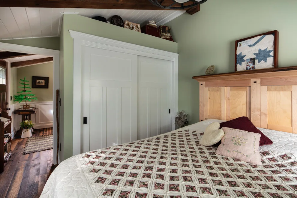 Cottage-Style Tiny House by Trinity Design & Remodel - Photo 14
