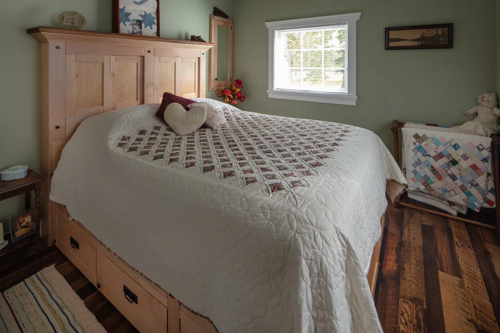 Cottage-Style Tiny House by Trinity Design & Remodel - Photo 3