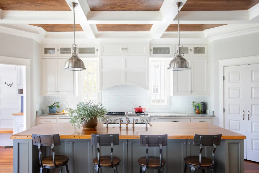 Traditional Craftsman Renovation and Expansion by Gretchen O. Studio - Photo 3