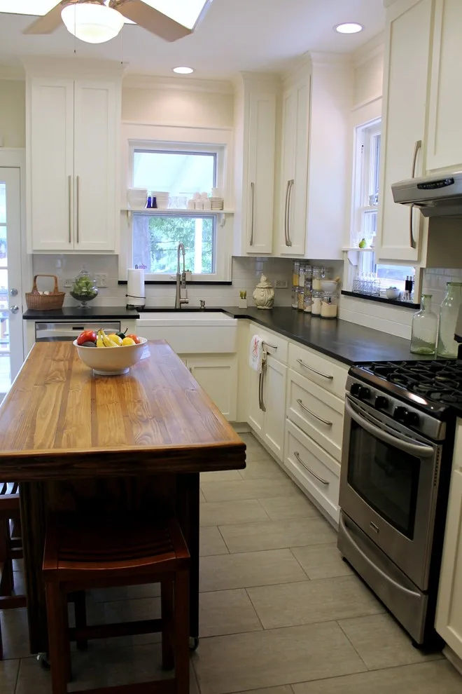 Shreveport Rustic Kitchen by Jackson Construction, Inc. - Photo 12