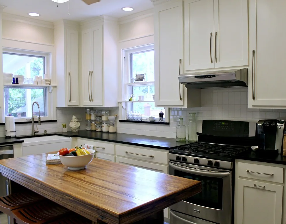 Shreveport Rustic Kitchen by Jackson Construction, Inc. - Photo 7