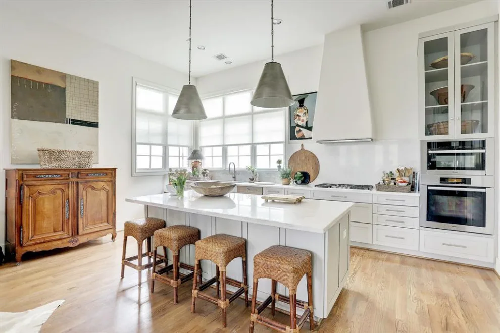 Bespoke Home Interior Design Inspirations by JoJo Wong Design And Build - Photo 5