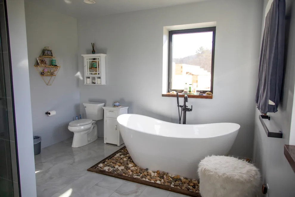 Modern farmhouse by House To Home Builders - Photo 2