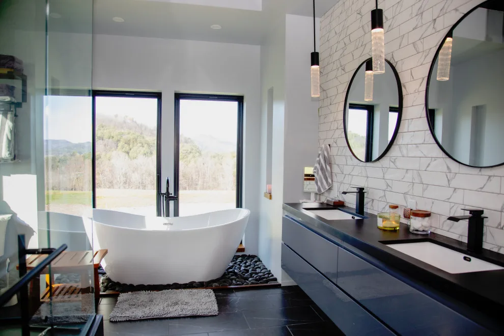 Modern farmhouse by House To Home Builders - Photo 46