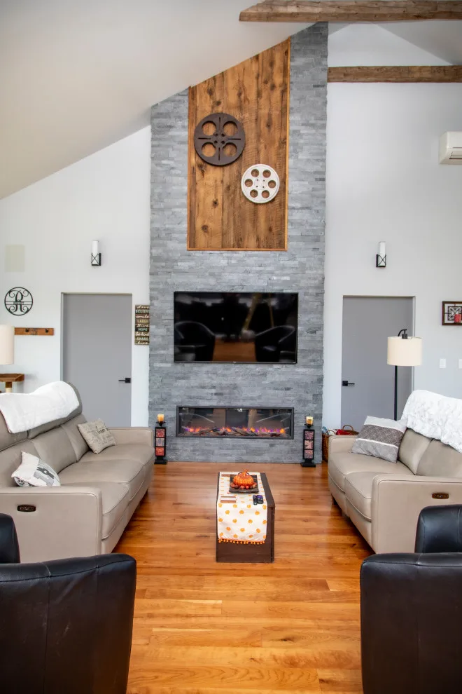 Modern farmhouse by House To Home Builders - Photo 38