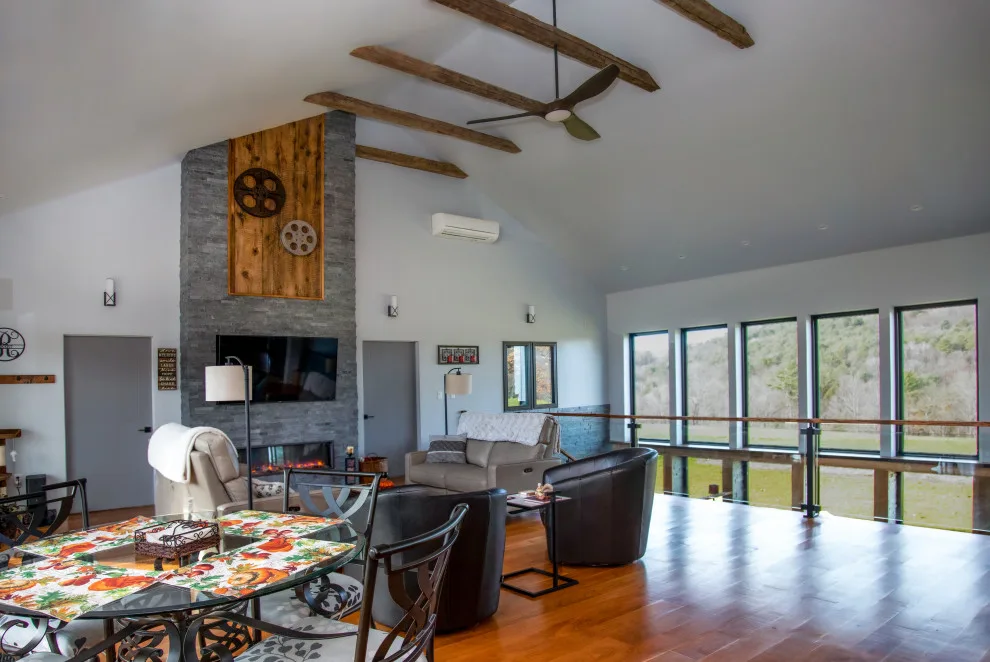 Modern farmhouse by House To Home Builders - Photo 13