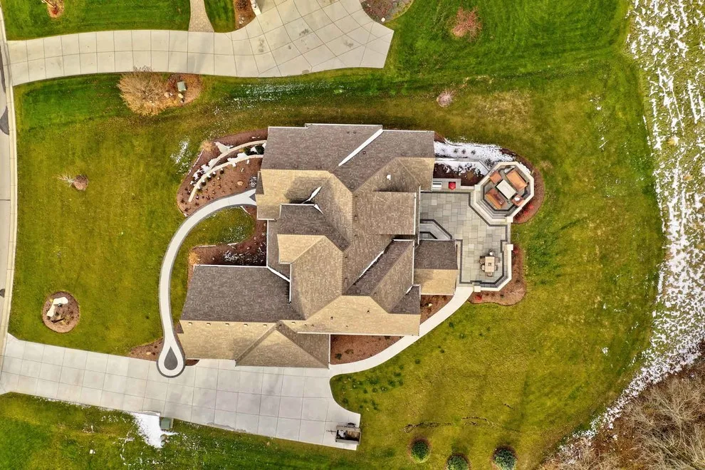 Personalized 1.5 Story Home by Aspen Homes Inc - Photo 91