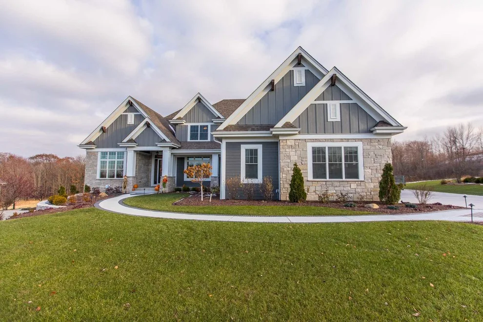 Personalized 1.5 Story Home by Aspen Homes Inc - Photo 4