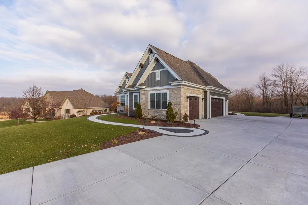 Personalized 1.5 Story Home by Aspen Homes Inc - Photo 86