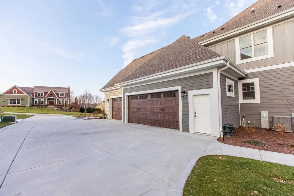 Personalized 1.5 Story Home by Aspen Homes Inc - Photo 52