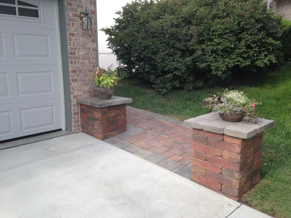 Outdoor Living Space by Flash-N-Reds Inc - Photo 3