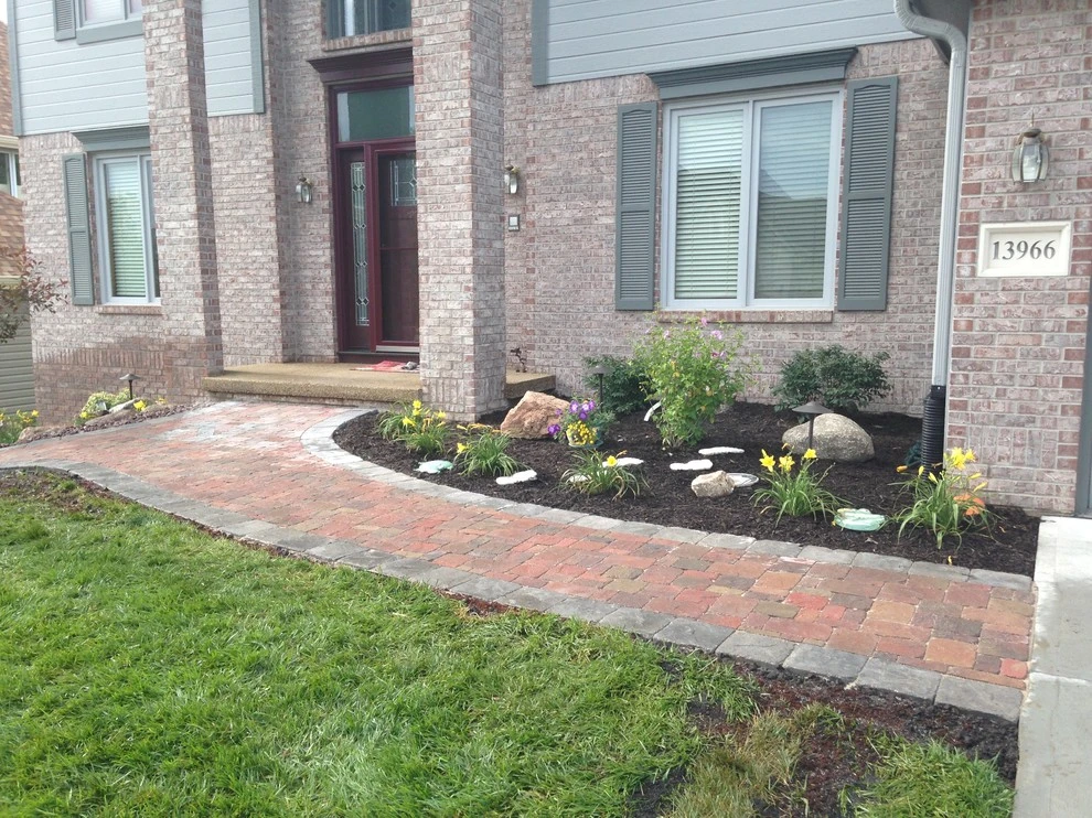 Outdoor Living Space by Flash-N-Reds Inc - Photo 14