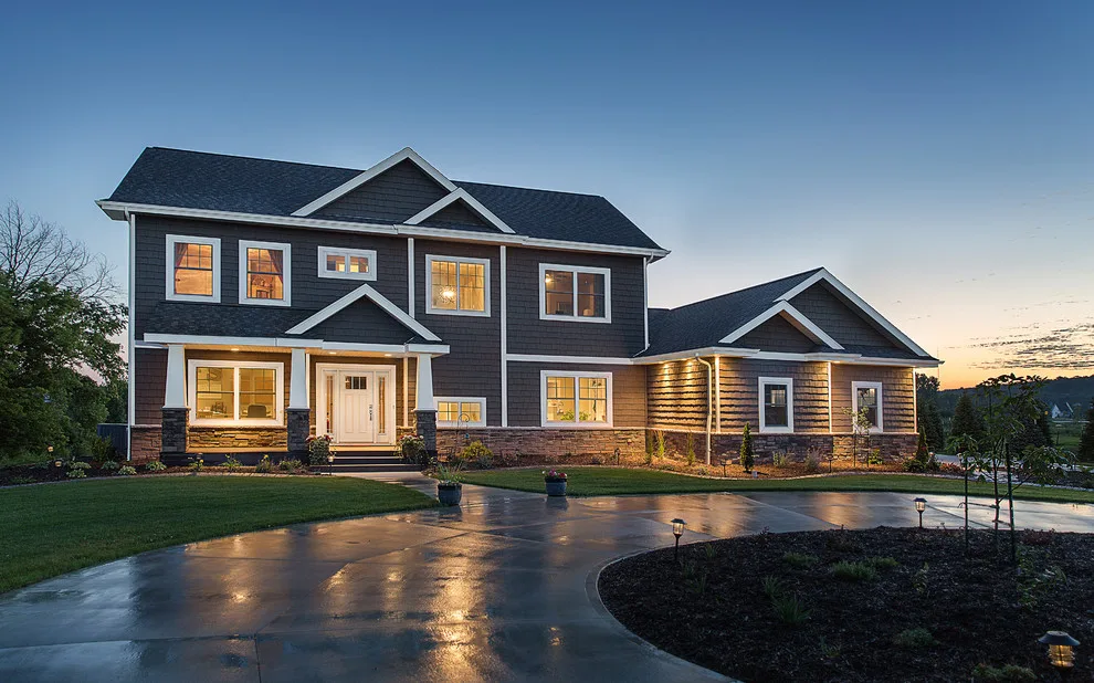 De Pere Two-Level by Dickinson Homes - Photo 3