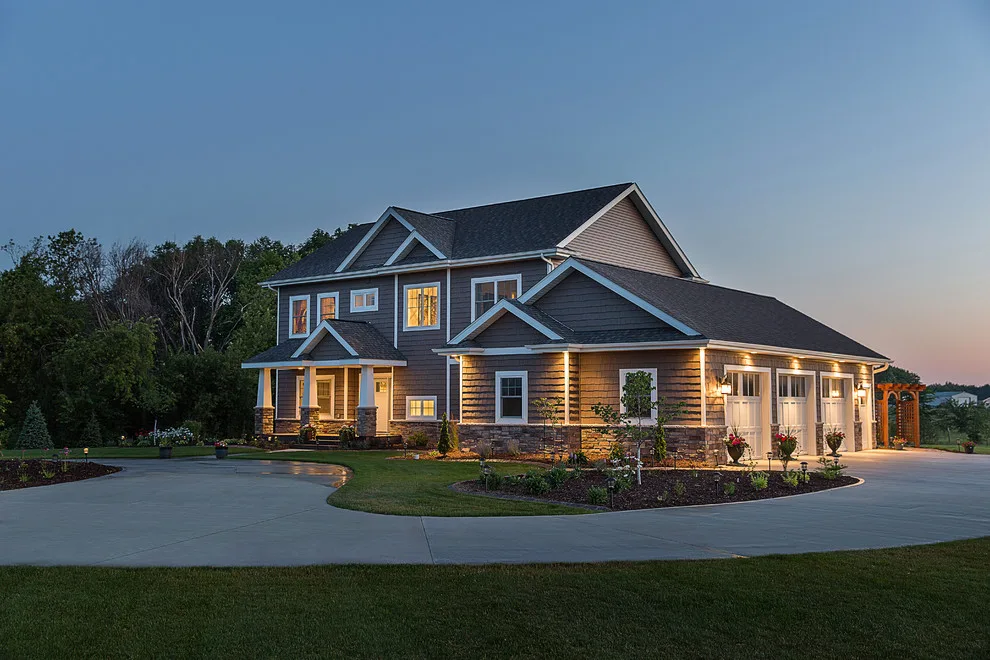 De Pere Two-Level by Dickinson Homes - Photo 10