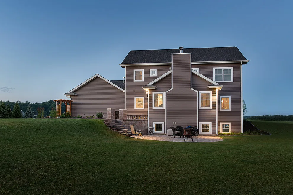 De Pere Two-Level by Dickinson Homes - Photo 5