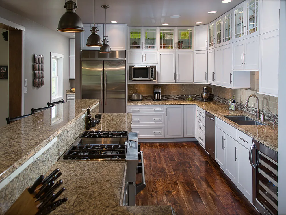 De Pere Two-Level by Dickinson Homes - Photo 4
