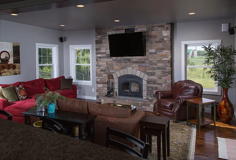 De Pere Two-Level by Dickinson Homes - Photo 9