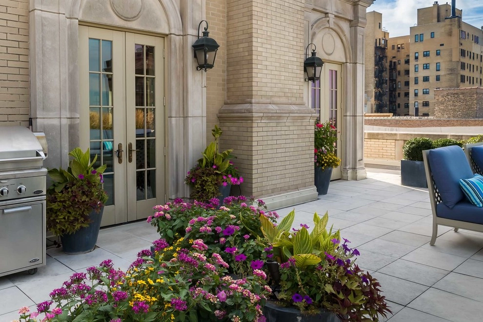 Classic Lake Shore Drive Penthouse by Chicago Specialty Gardens, Inc. - Photo 2