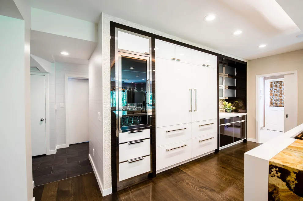 Contemporary Comprehensive Revamp by Compass Studio - Photo 4