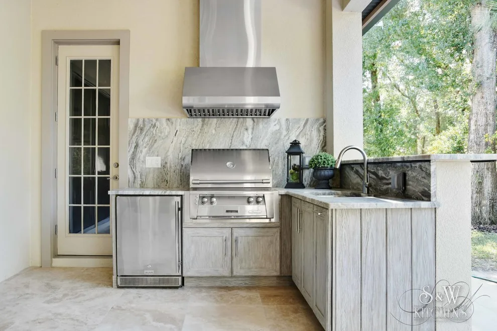 Driftwood Seasonal Kitchen by Sarah Kraus Bartelson - S&W Kitchens - Photo 5