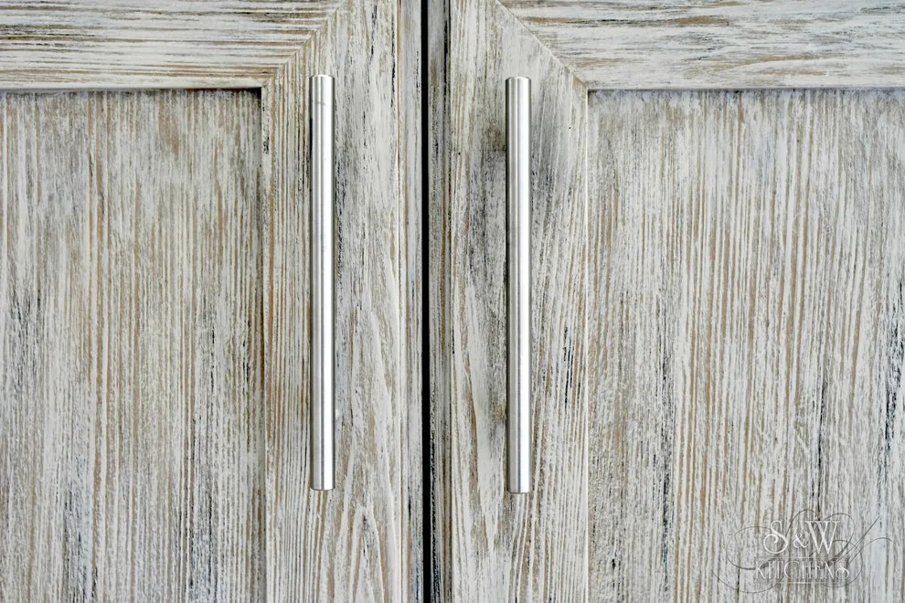 Driftwood Seasonal Kitchen by Sarah Kraus Bartelson - S&W Kitchens - Photo 7