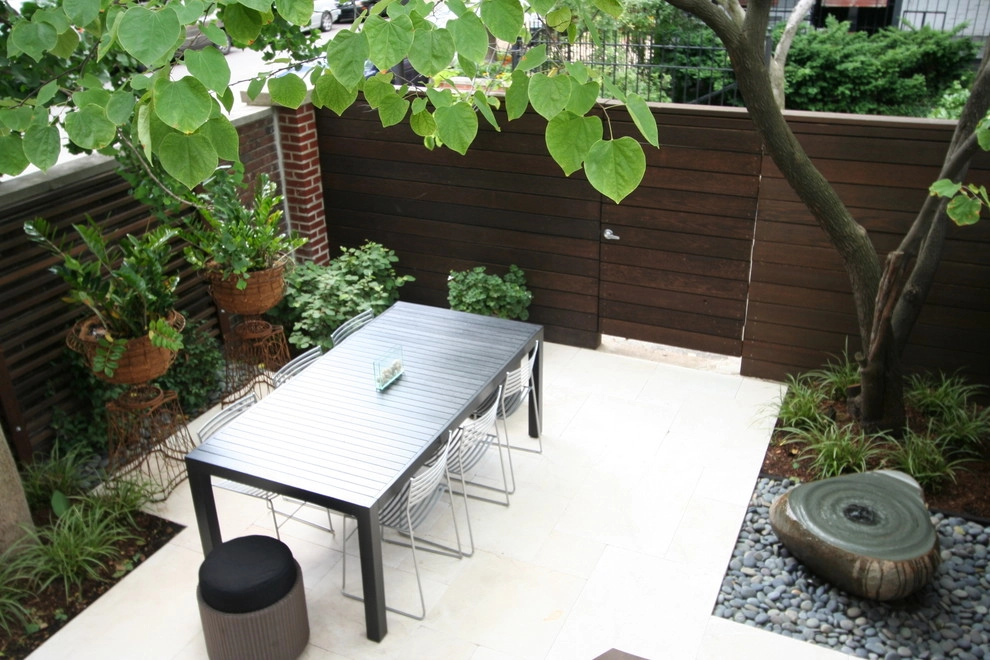 Old Town Pocket Garden by Chicago Specialty Gardens, Inc. - Photo 5