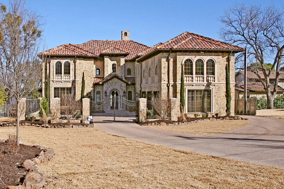 Eagle Mountain Lake Upscale Residence by Atwood Custom Homes - Photo 10