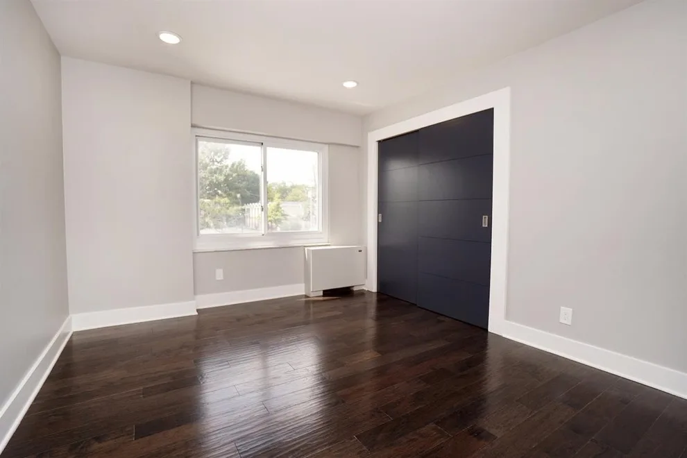 Edgecliff Exclusive Homes by Omg LLC. - Photo 9