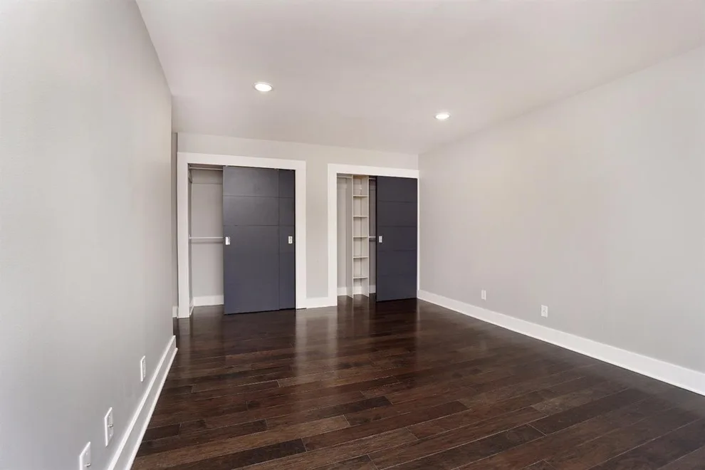 Edgecliff Exclusive Homes by Omg LLC. - Photo 11