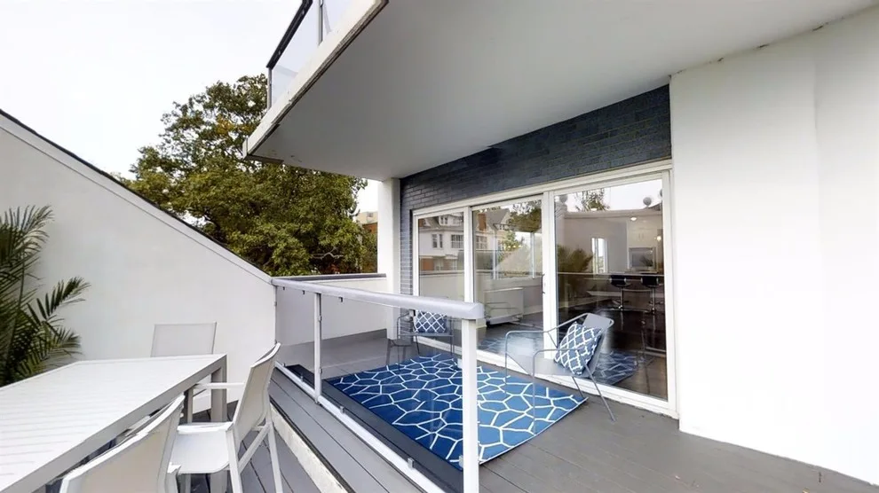Edgecliff Exclusive Homes by Omg LLC. - Photo 8