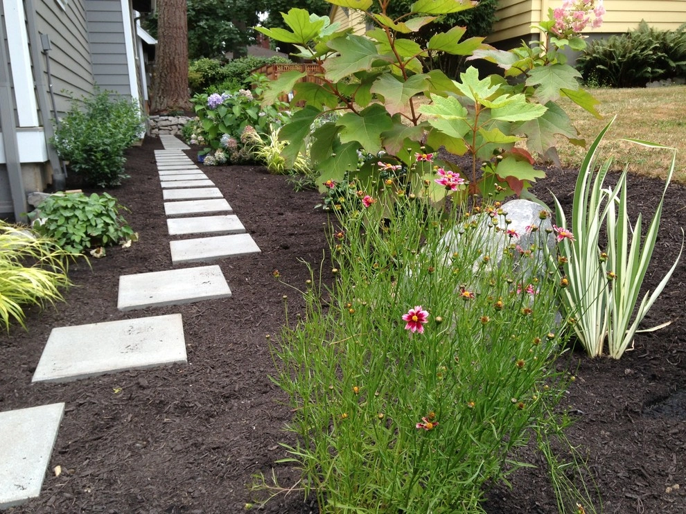 Lake Oswego Craftsman by Chinick Landscaping & Nursery - Photo 5
