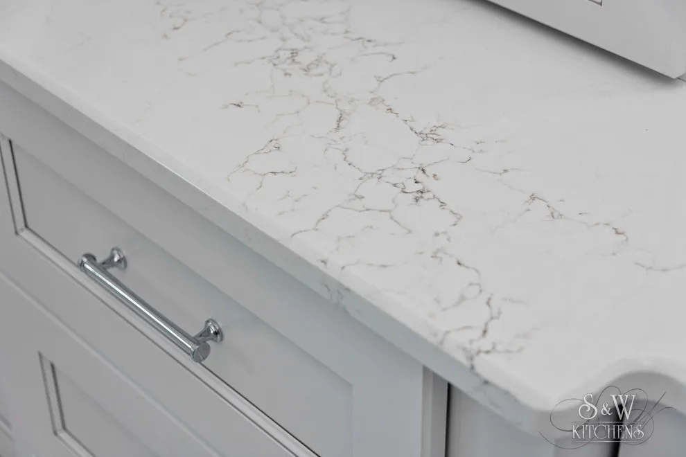Chic White Winter Park Main Bathroom by Sarah Kraus Bartelson - S&W Kitchens - Photo 12