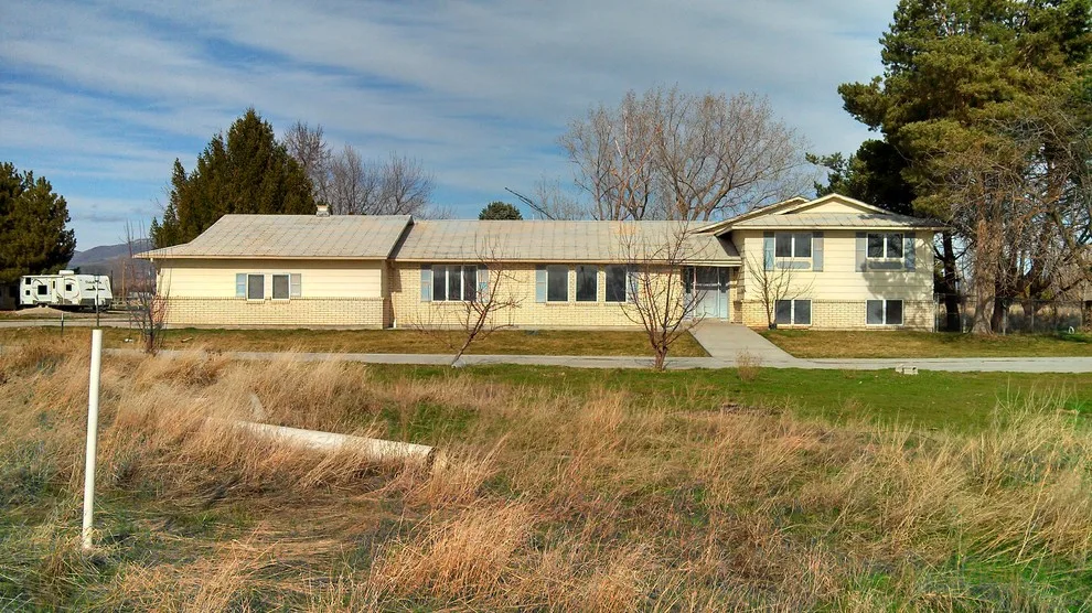 Emmett, Idaho 203K Revamp by 208 Design+Build Custom Homes And Renovations - Photo 3