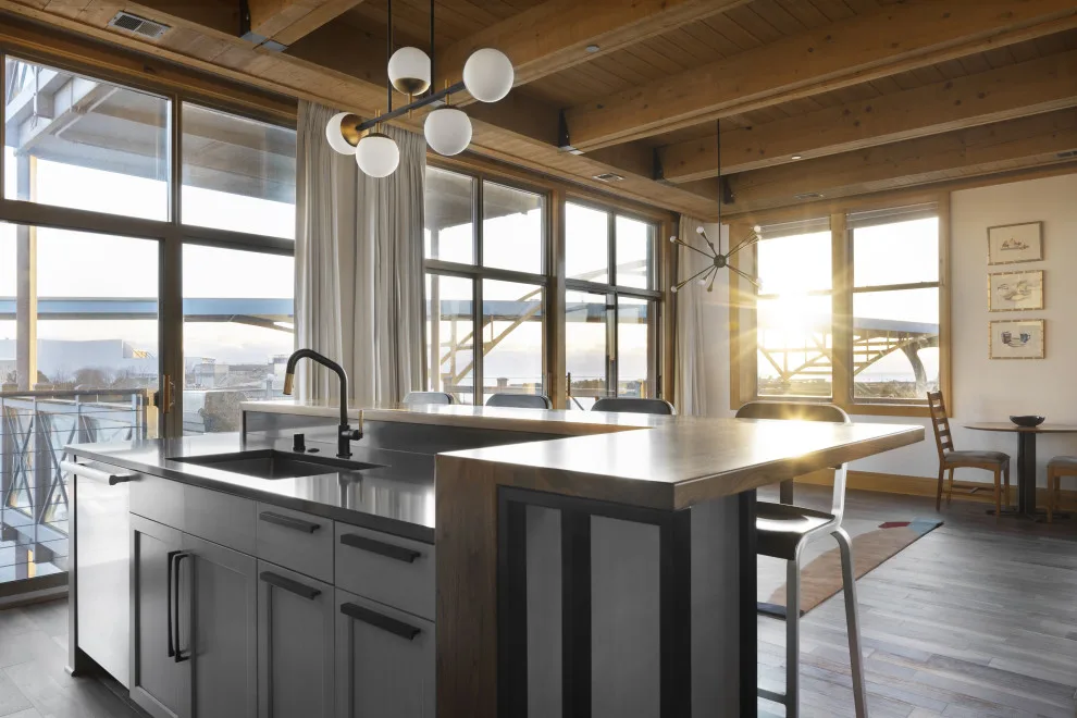 Erie Avenue Condominium by Refined & Co - Photo 3