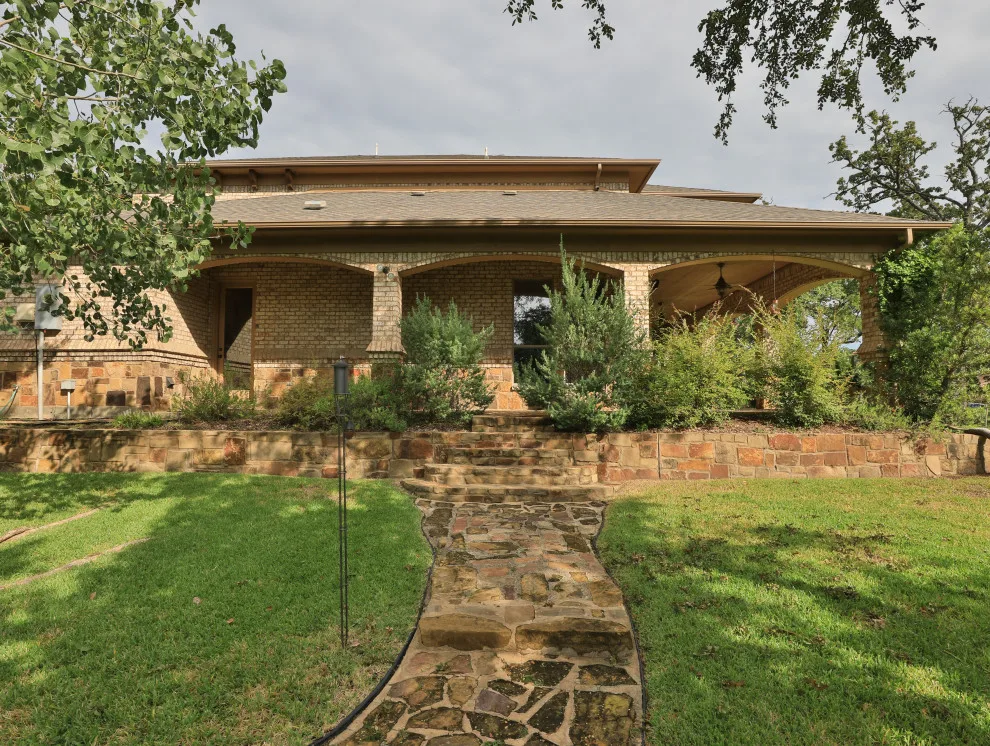 Lakeside Manor by Fred Parker Company, Inc. - Photo 23