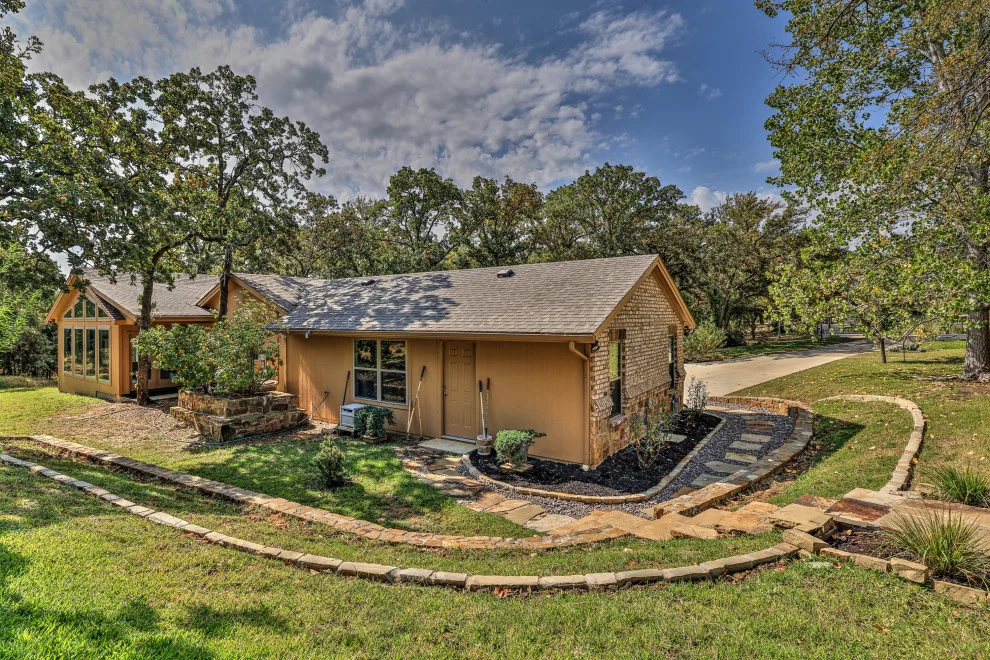 Lakeside Manor by Fred Parker Company, Inc. - Photo 32