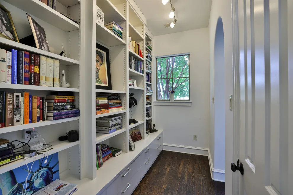 Lakeside Manor by Fred Parker Company, Inc. - Photo 22
