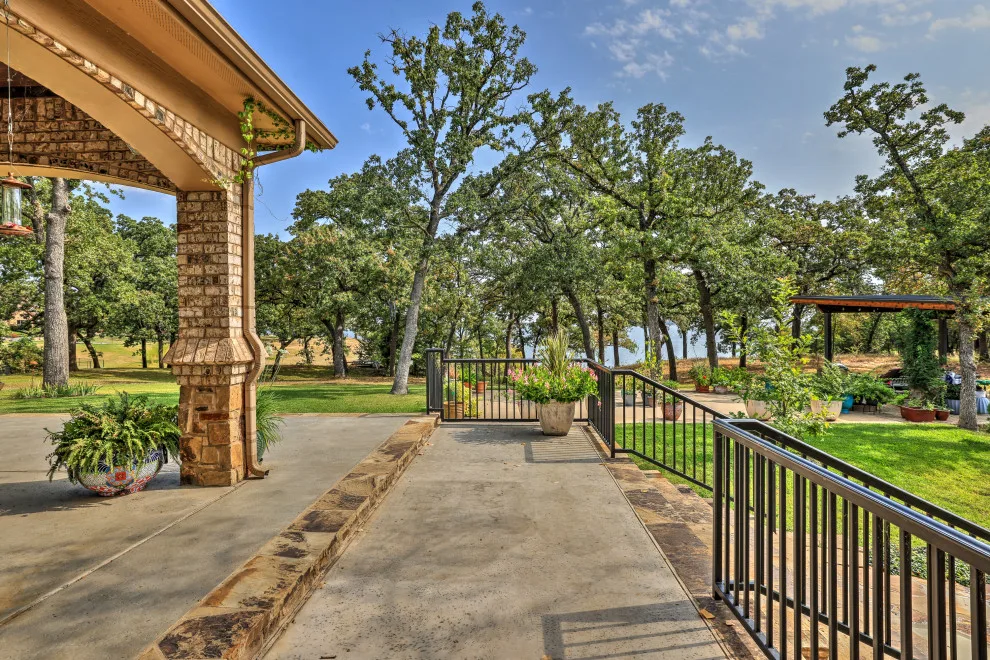 Lakeside Manor by Fred Parker Company, Inc. - Photo 30