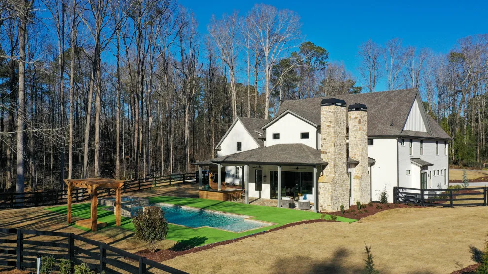 European Grace by Ecraft LLC. - Photo 64