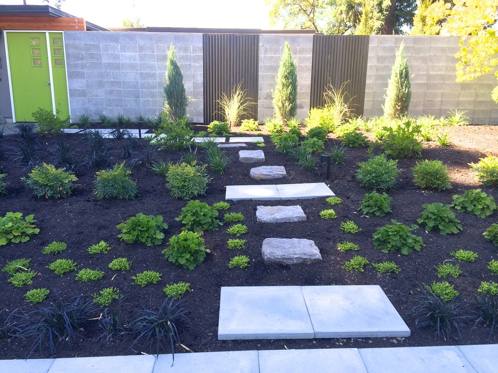 Beaverton Mid-Century Modern by Chinick Landscaping & Nursery - Photo 6