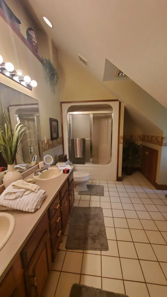 Complete Home Renovation Export by Dena Caron Interiors - Photo 20