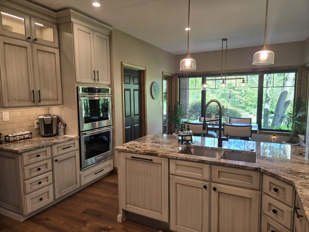Complete Home Renovation Export by Dena Caron Interiors - Photo 11