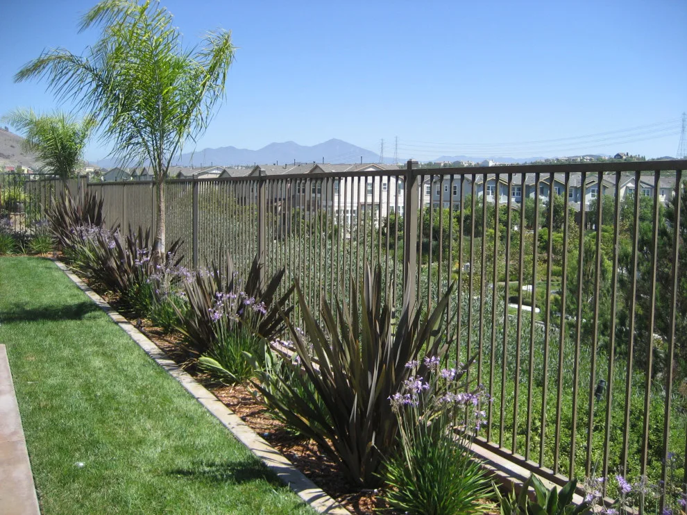 Outdoor Fencing by Naddour's Custom Metalworks/Baltic Iron Doors - Photo 11