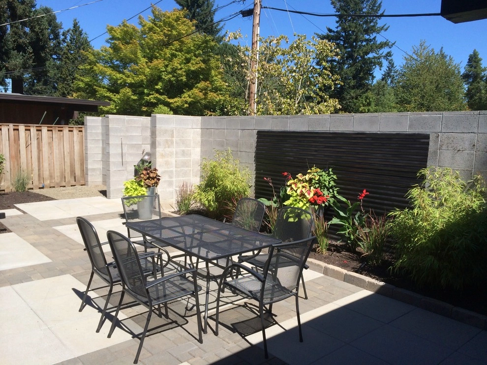 Beaverton Mid-Century Modern by Chinick Landscaping & Nursery - Photo 3
