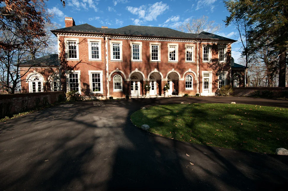 Striking Facades by The Lee W. Robinson Company - Photo 18