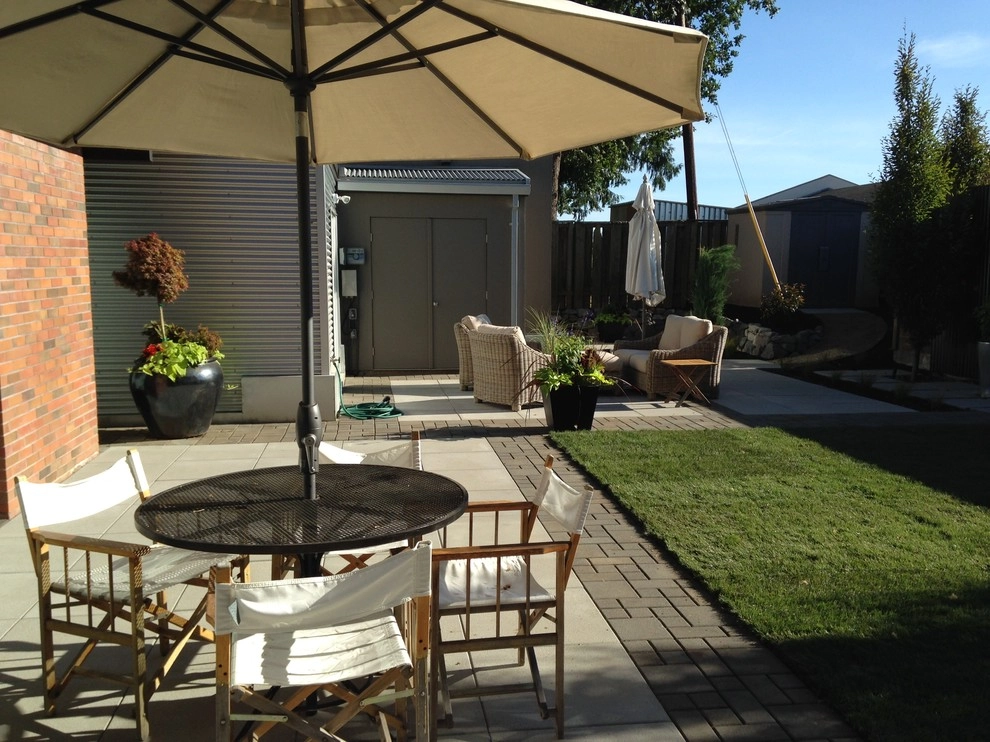 Beaverton Mid-Century Modern by Chinick Landscaping & Nursery - Photo 5