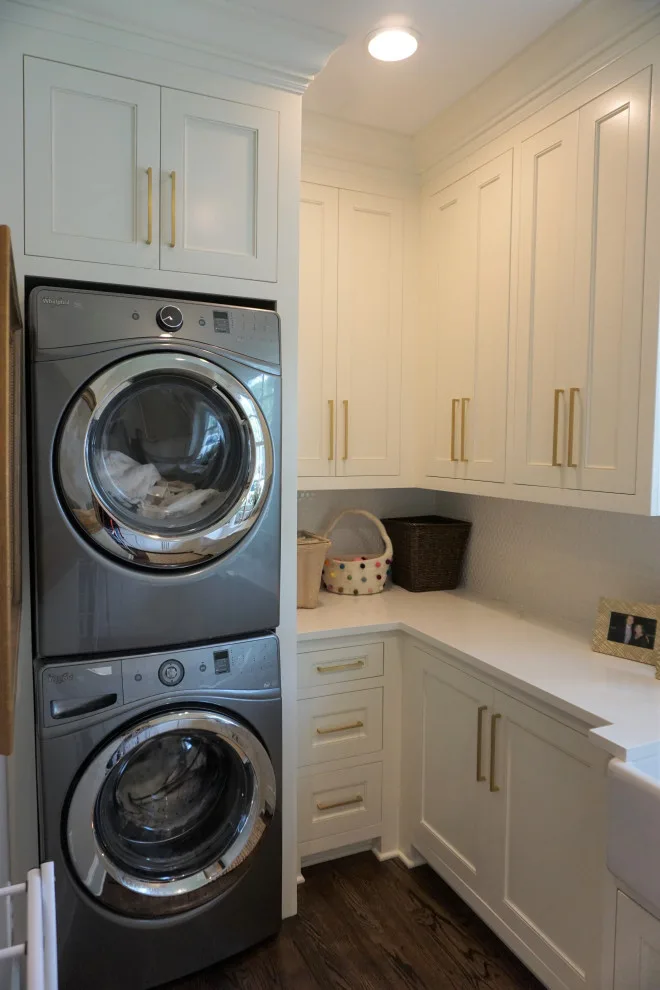 Fairview Avenue remodeling and expansion by Majestic Builders, Inc. - Photo 14