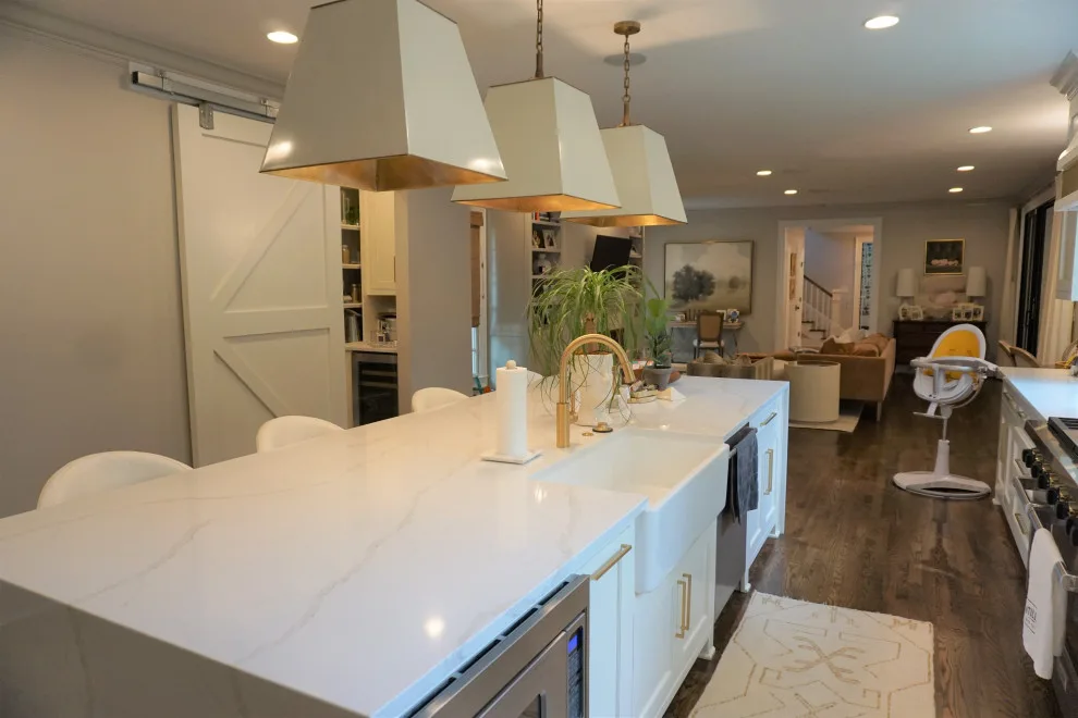 Fairview Avenue remodeling and expansion by Majestic Builders, Inc. - Photo 33