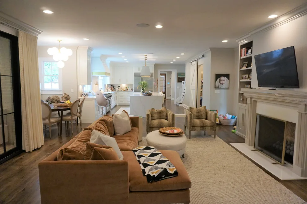 Fairview Avenue remodeling and expansion by Majestic Builders, Inc. - Photo 22